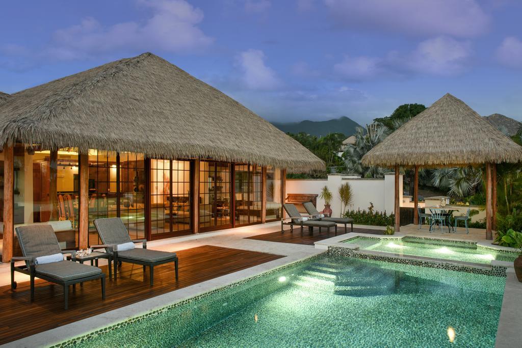Paradise Beach Nevis Luaran gambar