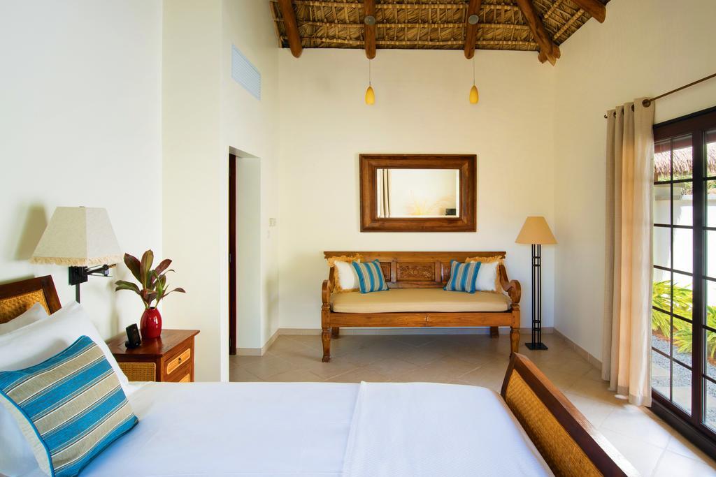 Paradise Beach Nevis Luaran gambar