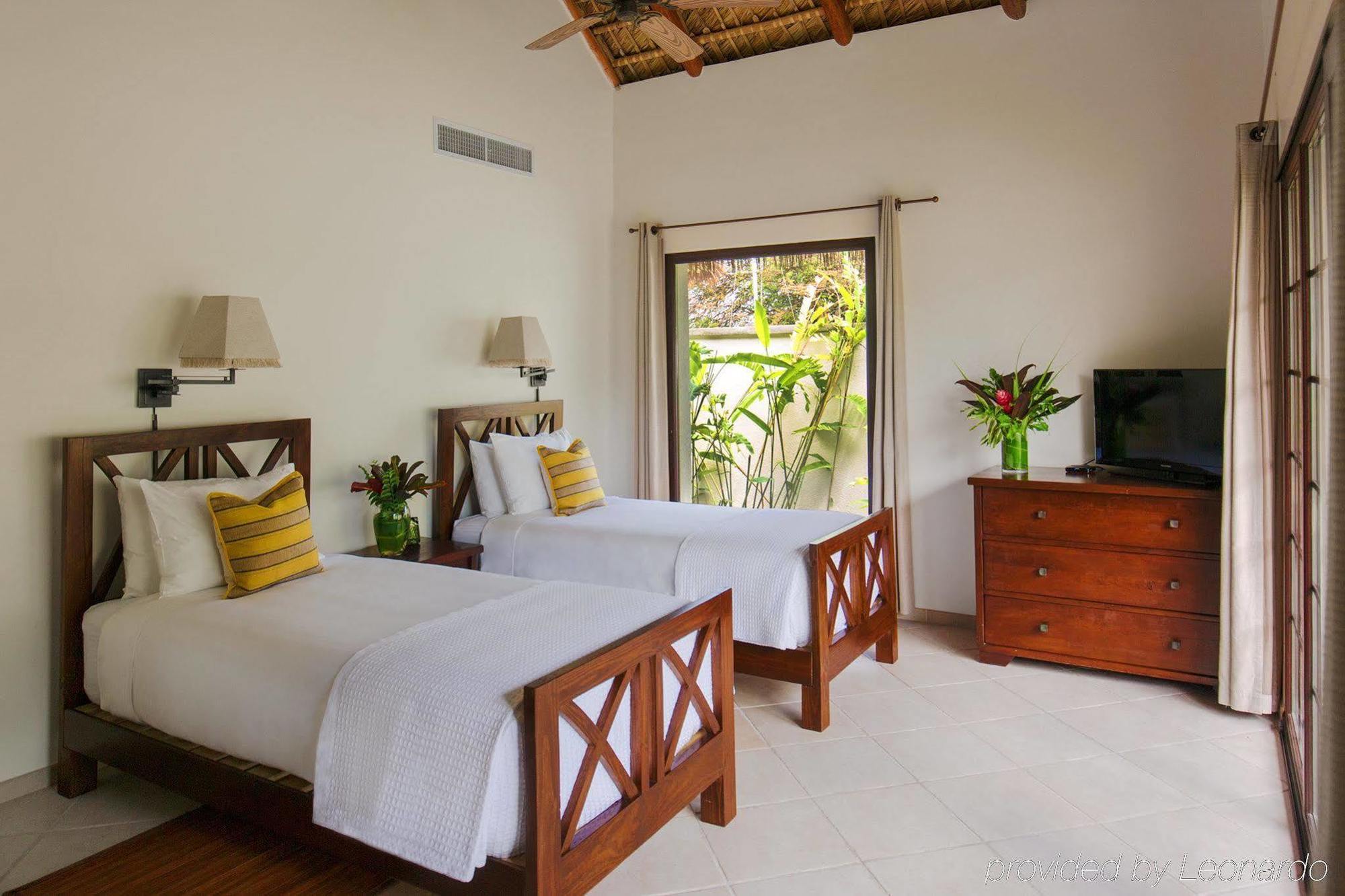 Paradise Beach Nevis Luaran gambar