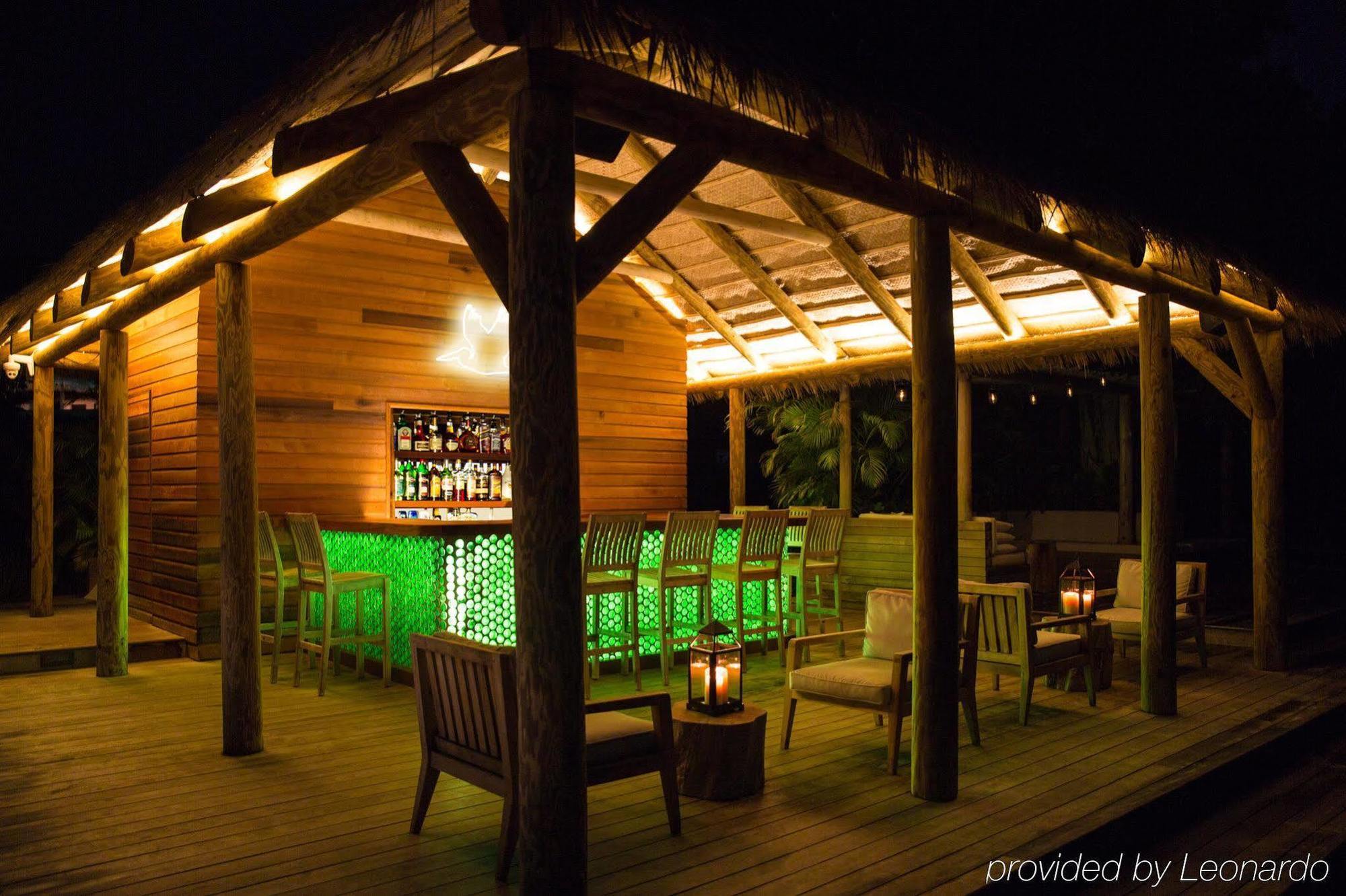 Paradise Beach Nevis Luaran gambar