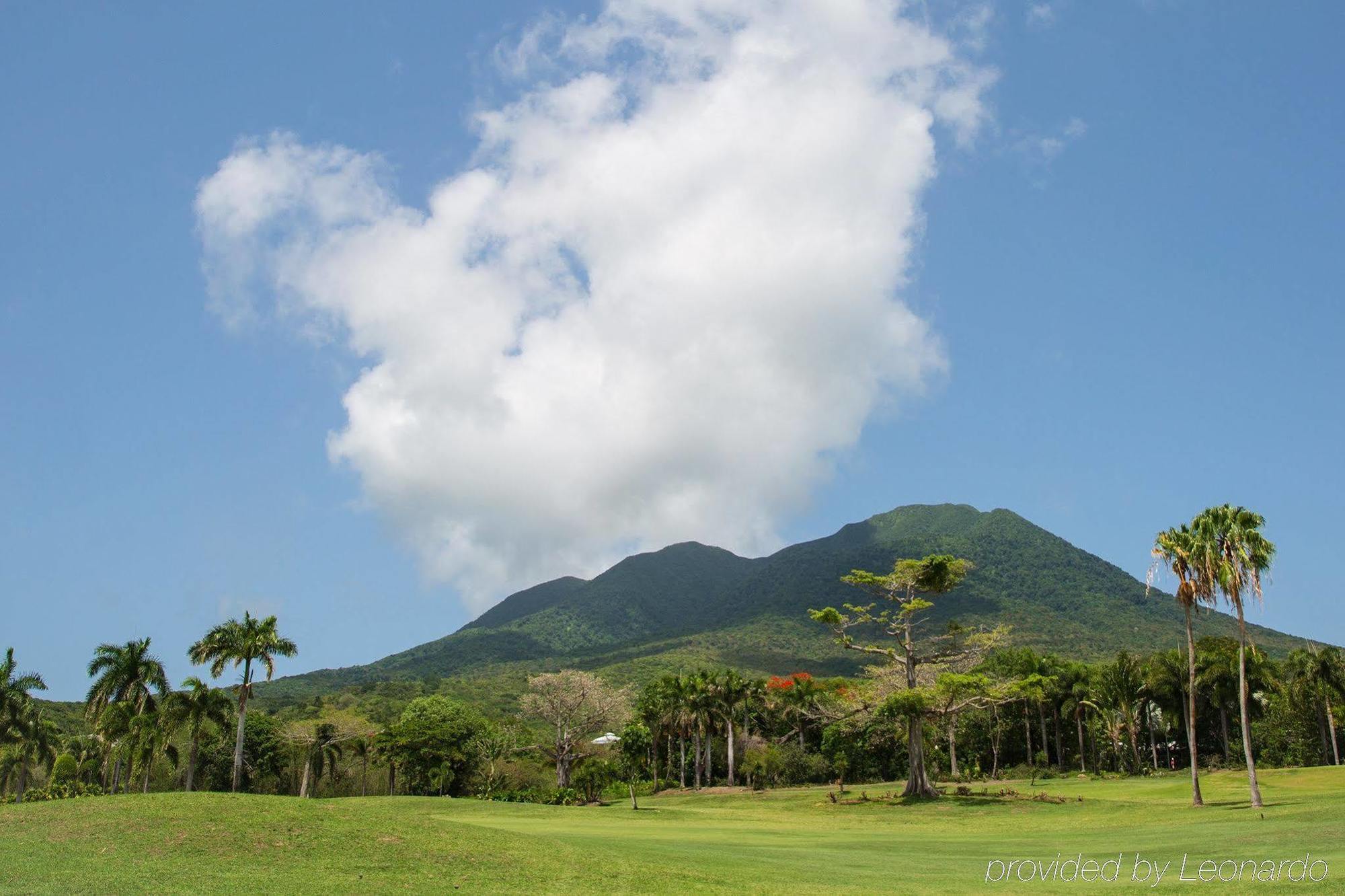 Paradise Beach Nevis Luaran gambar